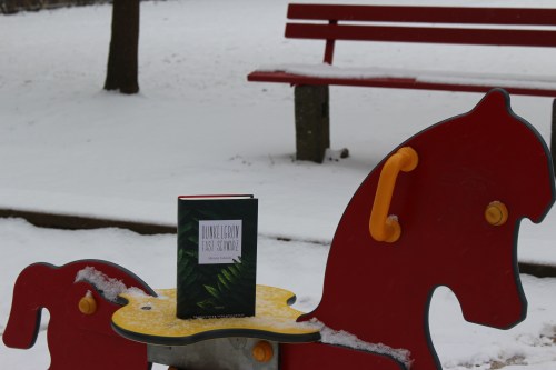 Dunkelgrün fast schwarz Fallwickl Frankfurter Verlags.